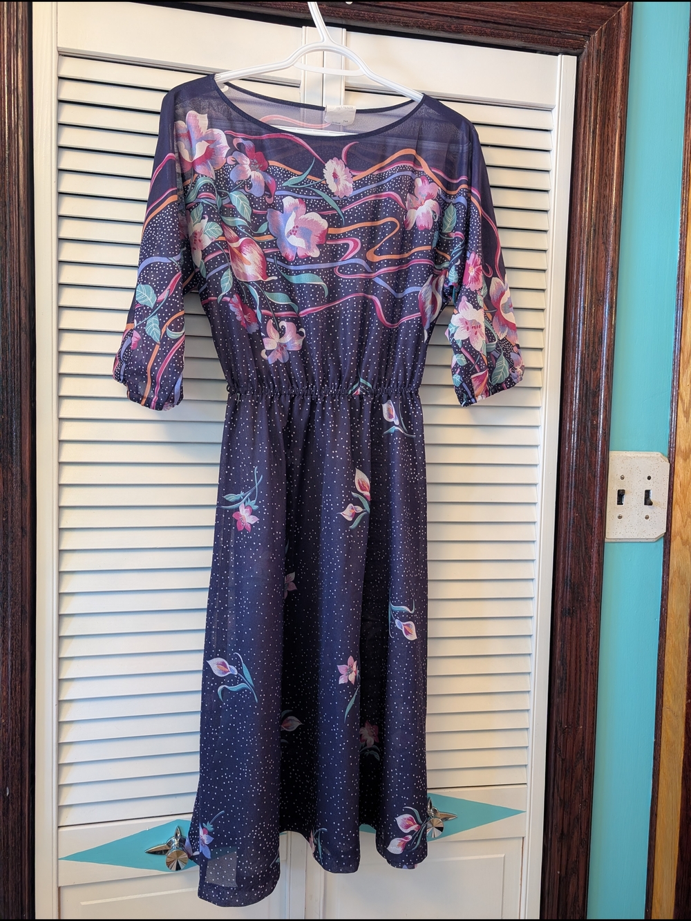 Vintage Midi Dress with Puff Sleeves